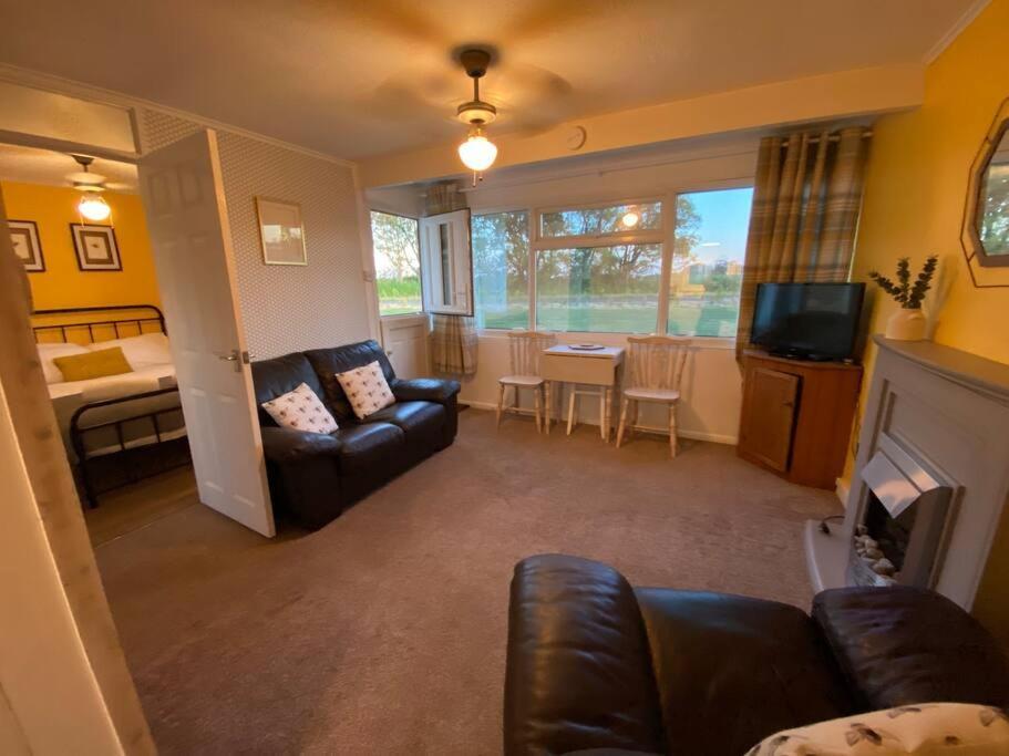 East Coast Chalets, Bee'S Knees @ California Sands Scratby Екстериор снимка